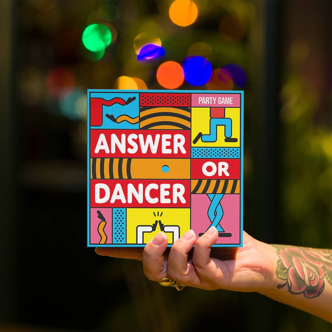 Hygge Games - Card Game - Answer or Dancer