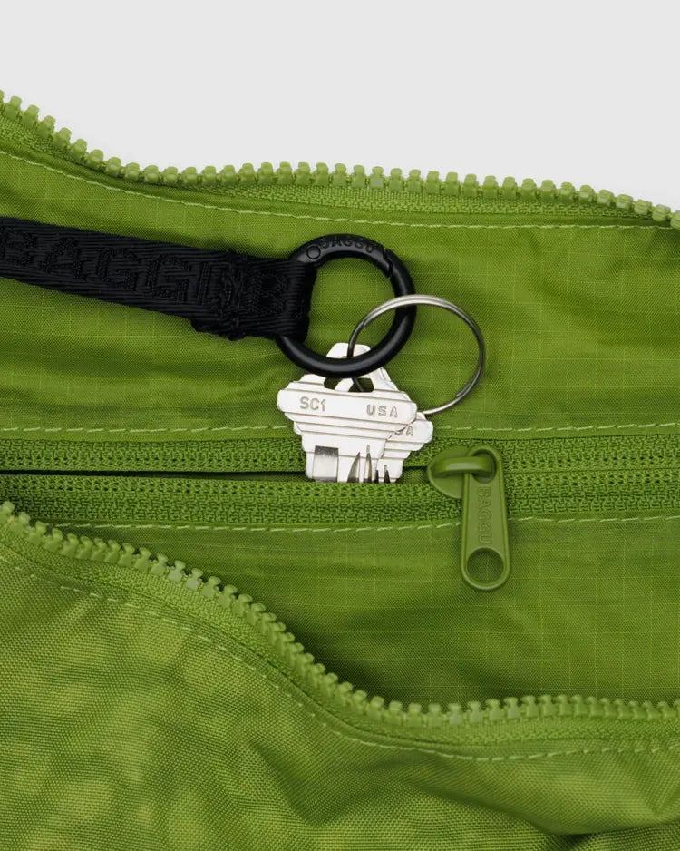 Baggu Medium Nylon Crescent Bag