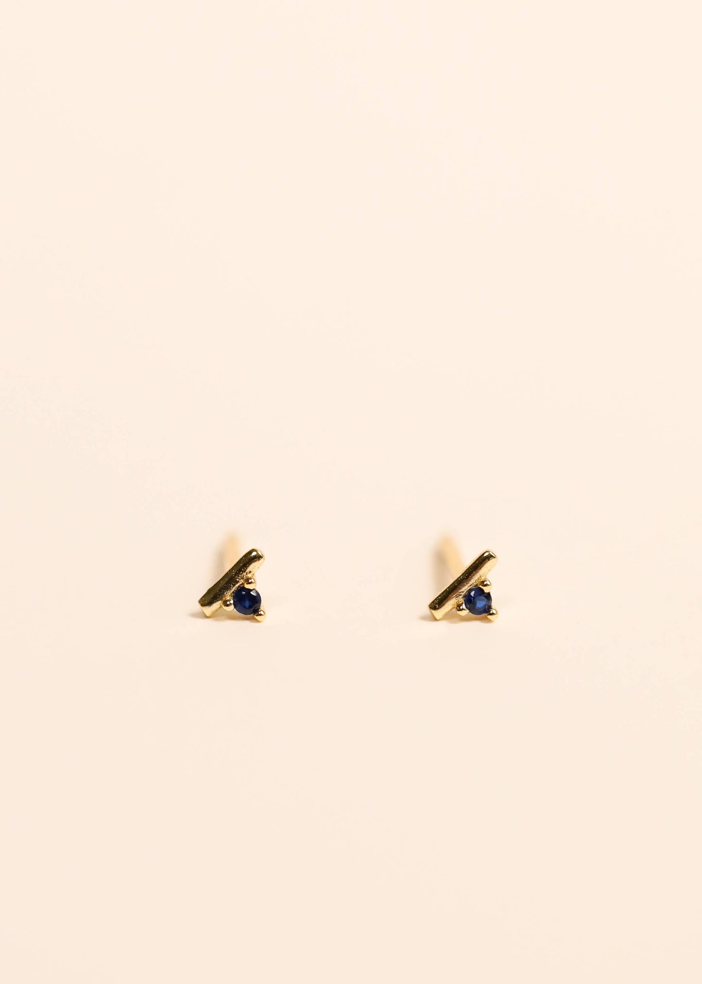 Stud Bar - Sapphire CZ - Gold Earrings