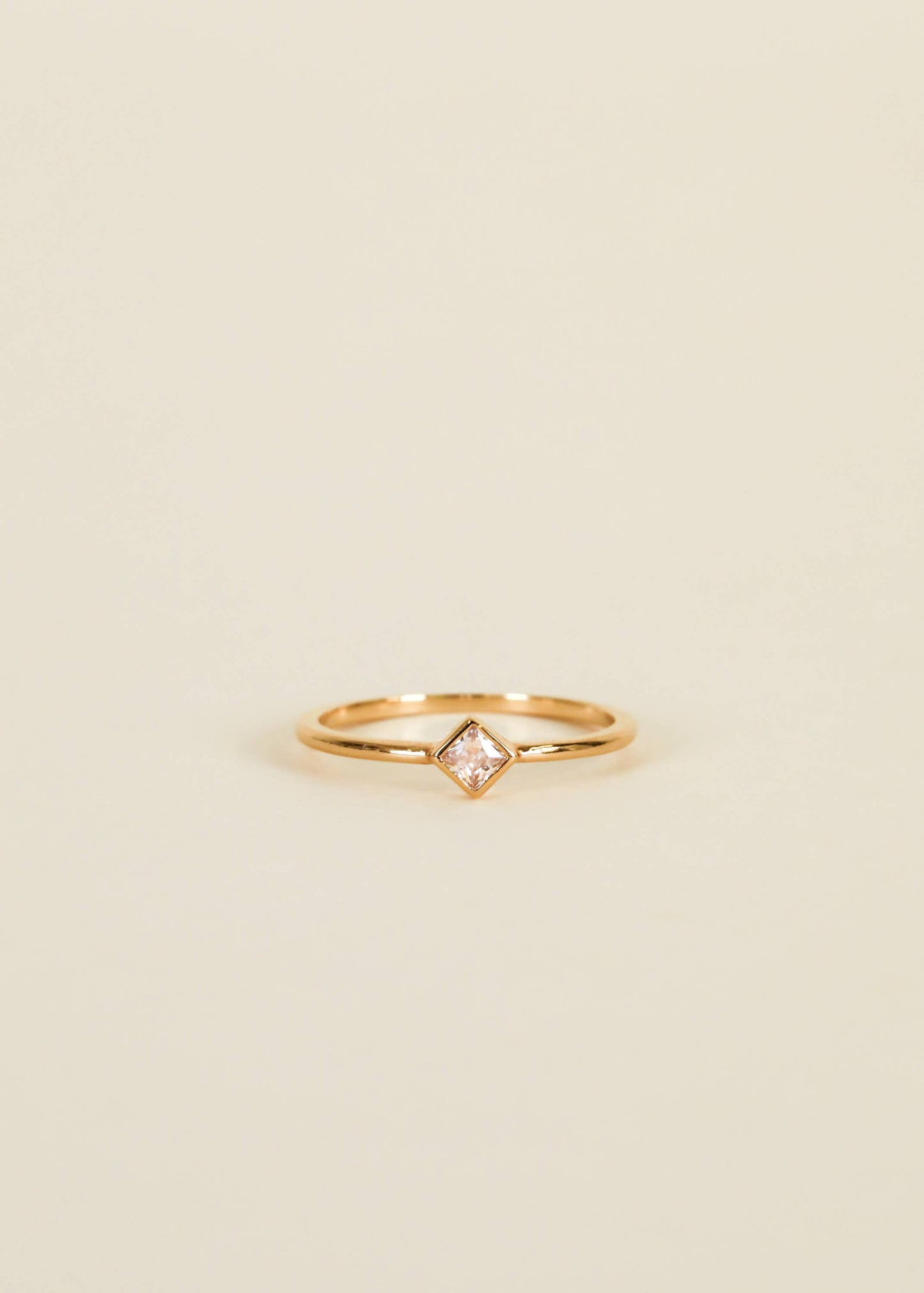 Ring - Diamond Stud Champagne