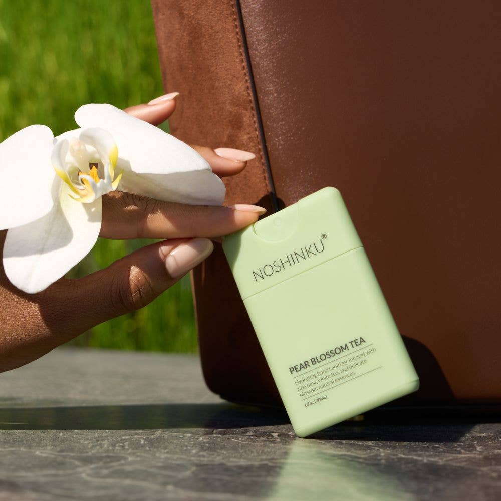 Refillable Pear Blossom Tea Hydrating Pocket Hand Sanitizer - Noshinku