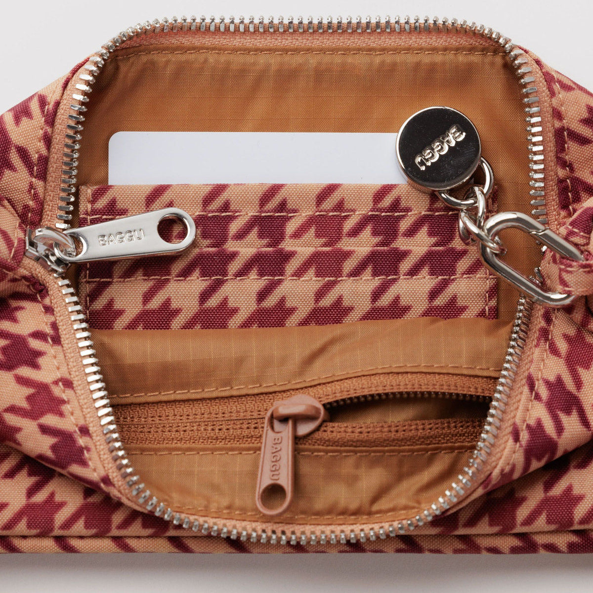Nylon Pochette - Baggu