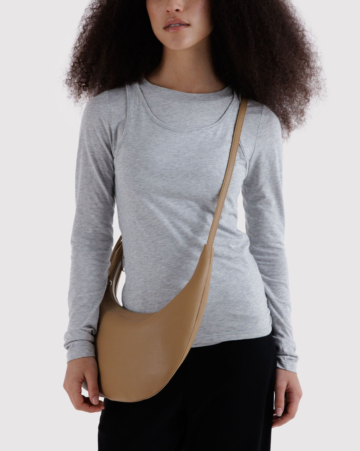 Medium Recycled Leather Flat Crescent - Baggu