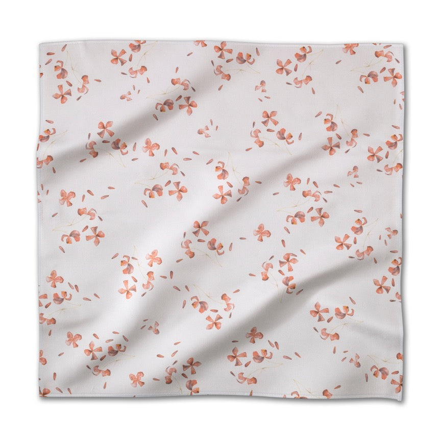 Tiny Petals Dinner Napkin Set