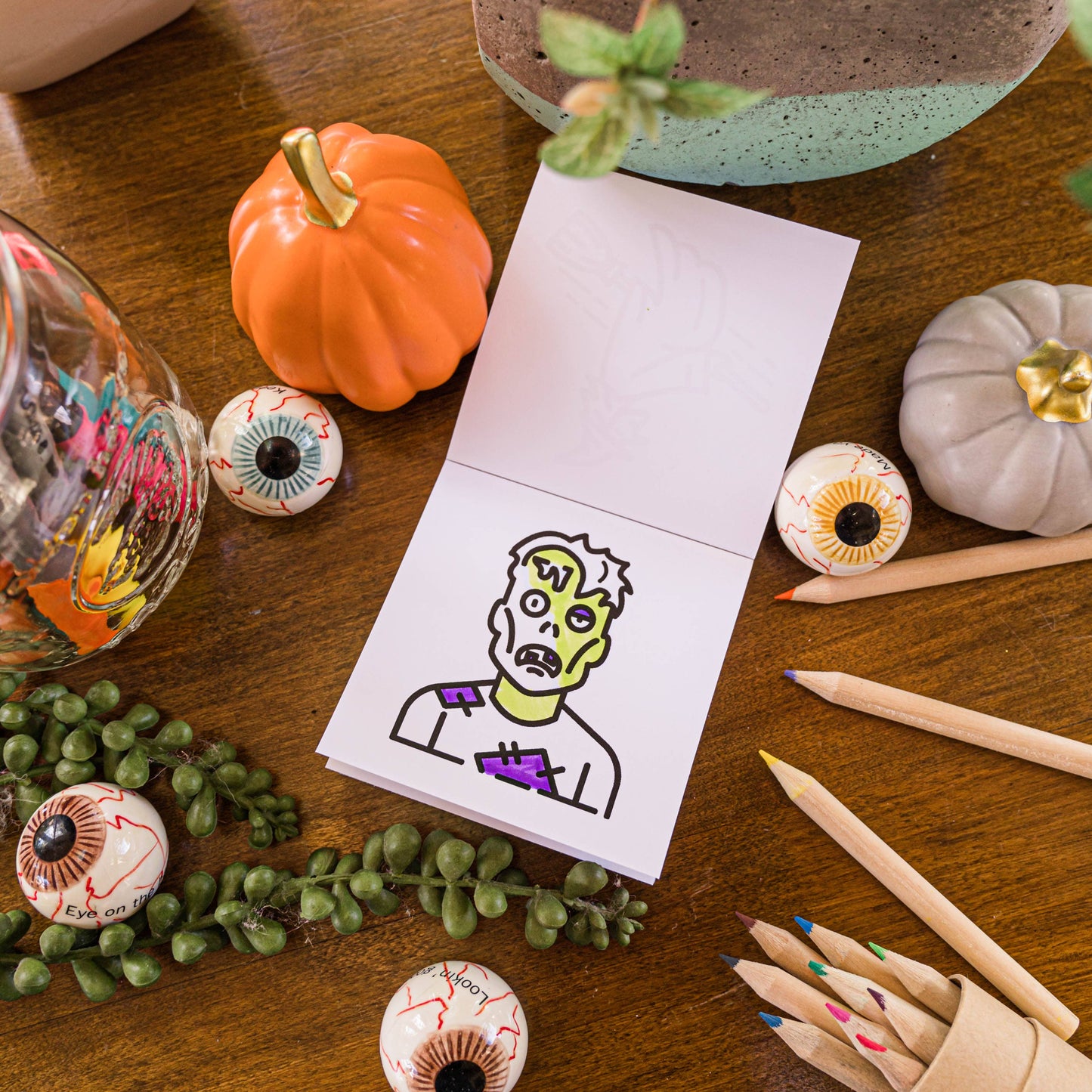 Halloween Spooky-theme Mini Coloring Book