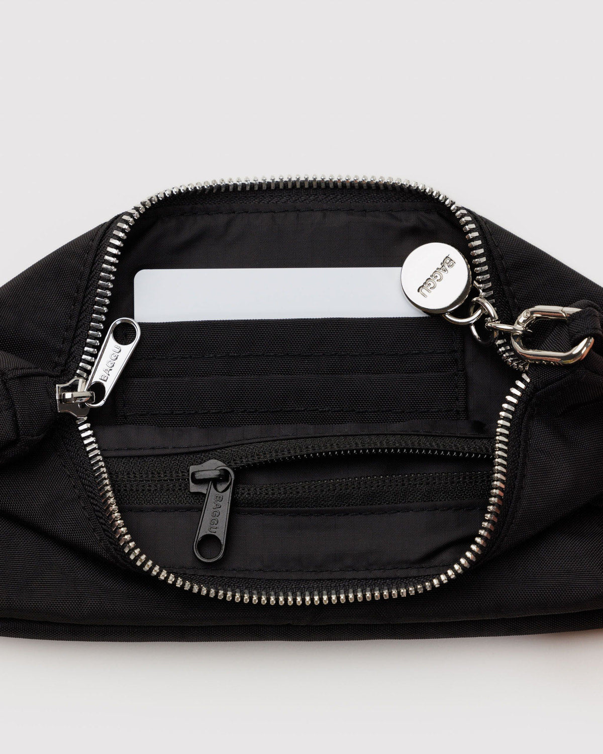Nylon Pochette - Baggu
