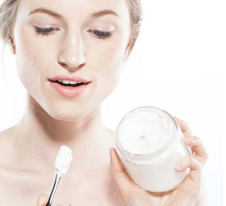 Moon Dip Back To Youth Ageless Body Mousse