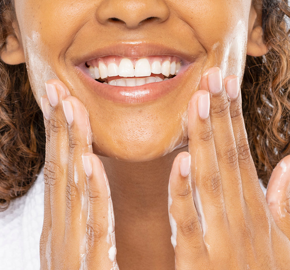 New Groove® Hi-Bio® Hemp Wash Gel Cleanser - FarmHouse Fresh