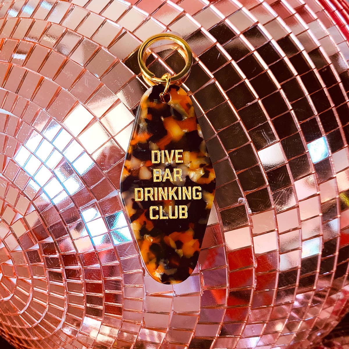 Dive Bar Drinking Club Keychain - Golden Gems